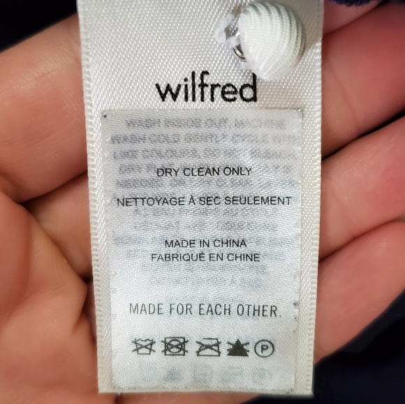 ARITZIA Wilfred "Char" Navy Pajama Top Blouse Size L - Picture 13 of 14